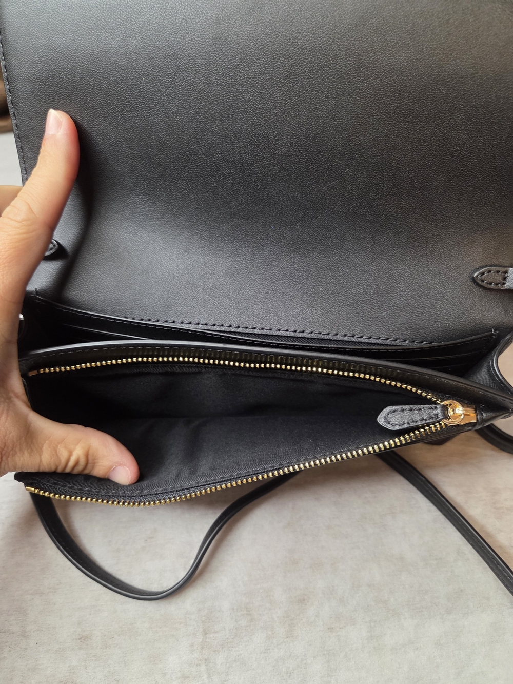 Coach Dark Brown Signature Crossbody Wallet with Black Strap-Strap Is Unbranded - Picture 3 of 13